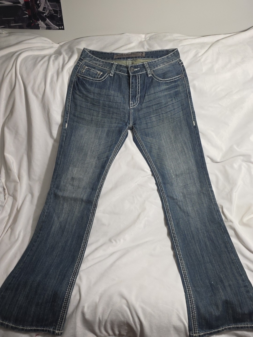 Men's Bootcut Jeans in Faded Blue Wash